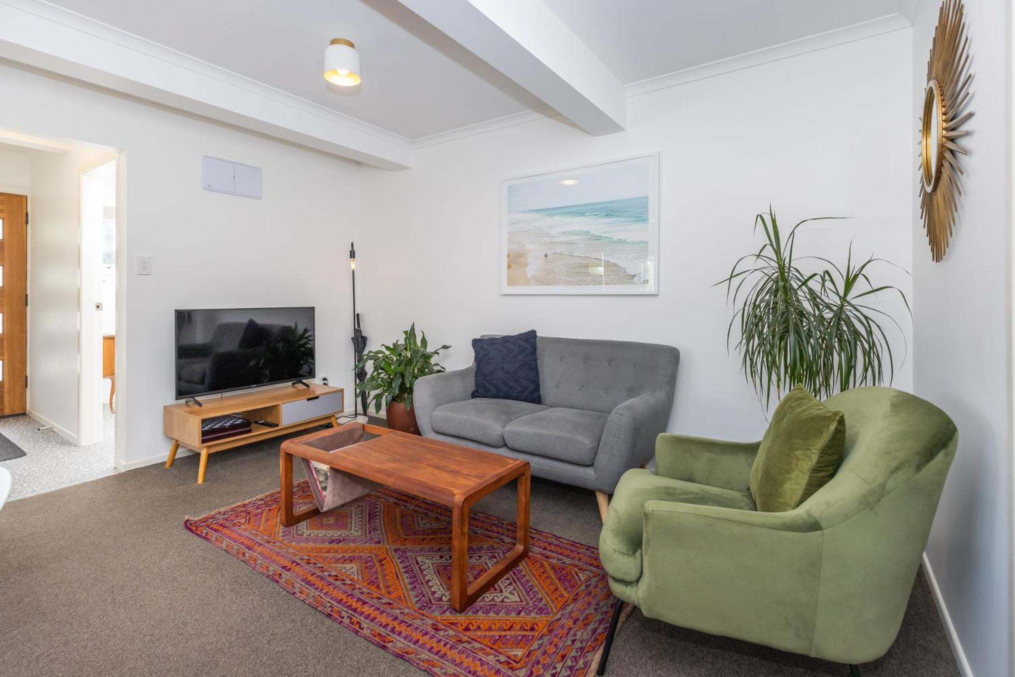 2 Bedroom Home Away From Home Near Cbd & Private Parking Hamilton Exteriör bild
